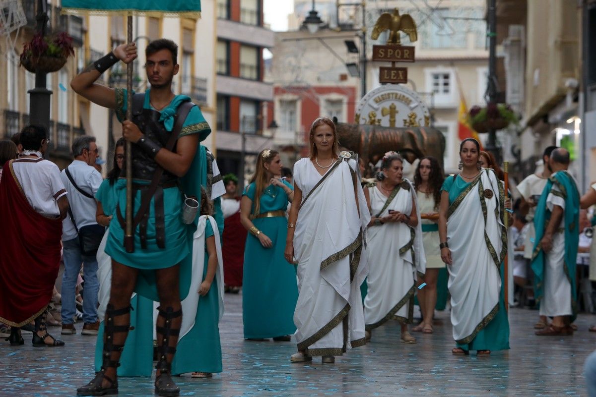 Todas las imágenes del Desfile General de Tropas y Legiones de este sábado en Cartagena