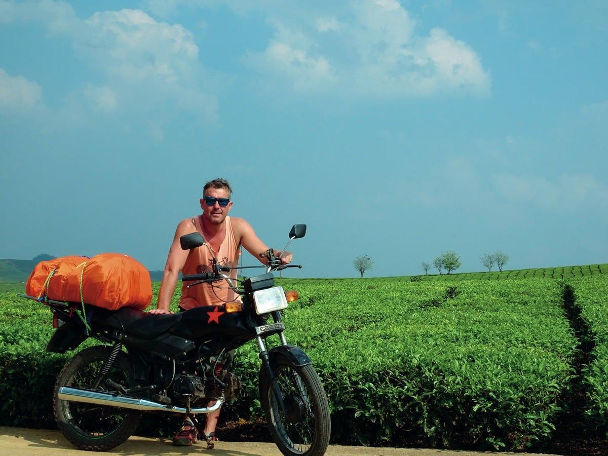 Vietnam, Baltasar Montaño, On the road