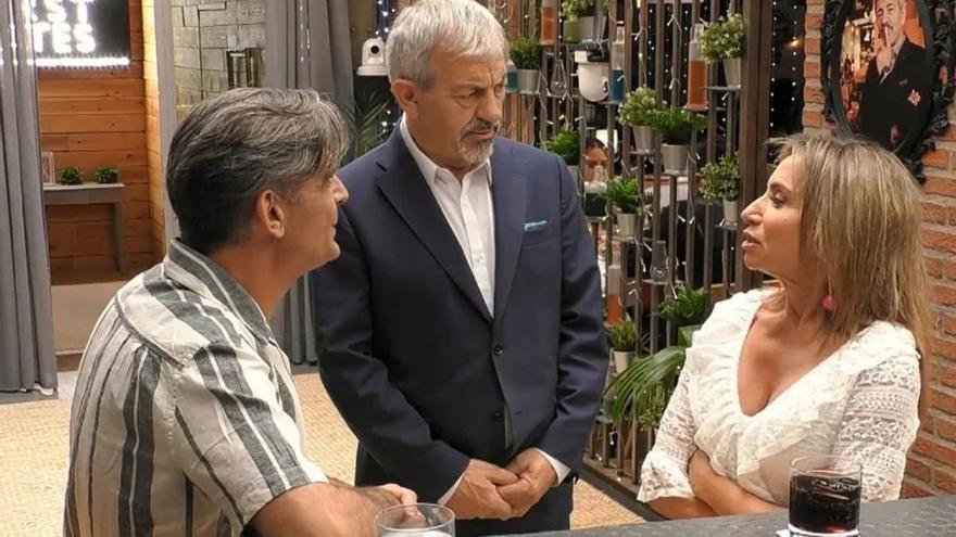 El &quot;pelazo de conquistador&quot; de un soltero que impresiona a Carlos Sobera en &#039;First Dates&#039;