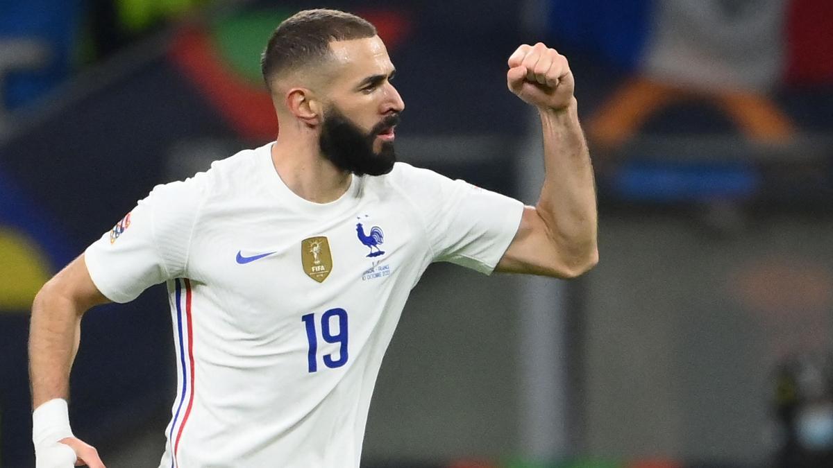 Benzema celebra su gol a España en la final de la Nations League