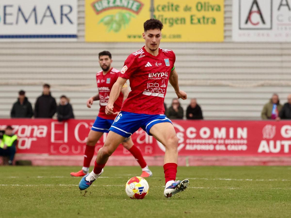 El Tarazona ha caído en casa frente al Atlético Sanluqueño.