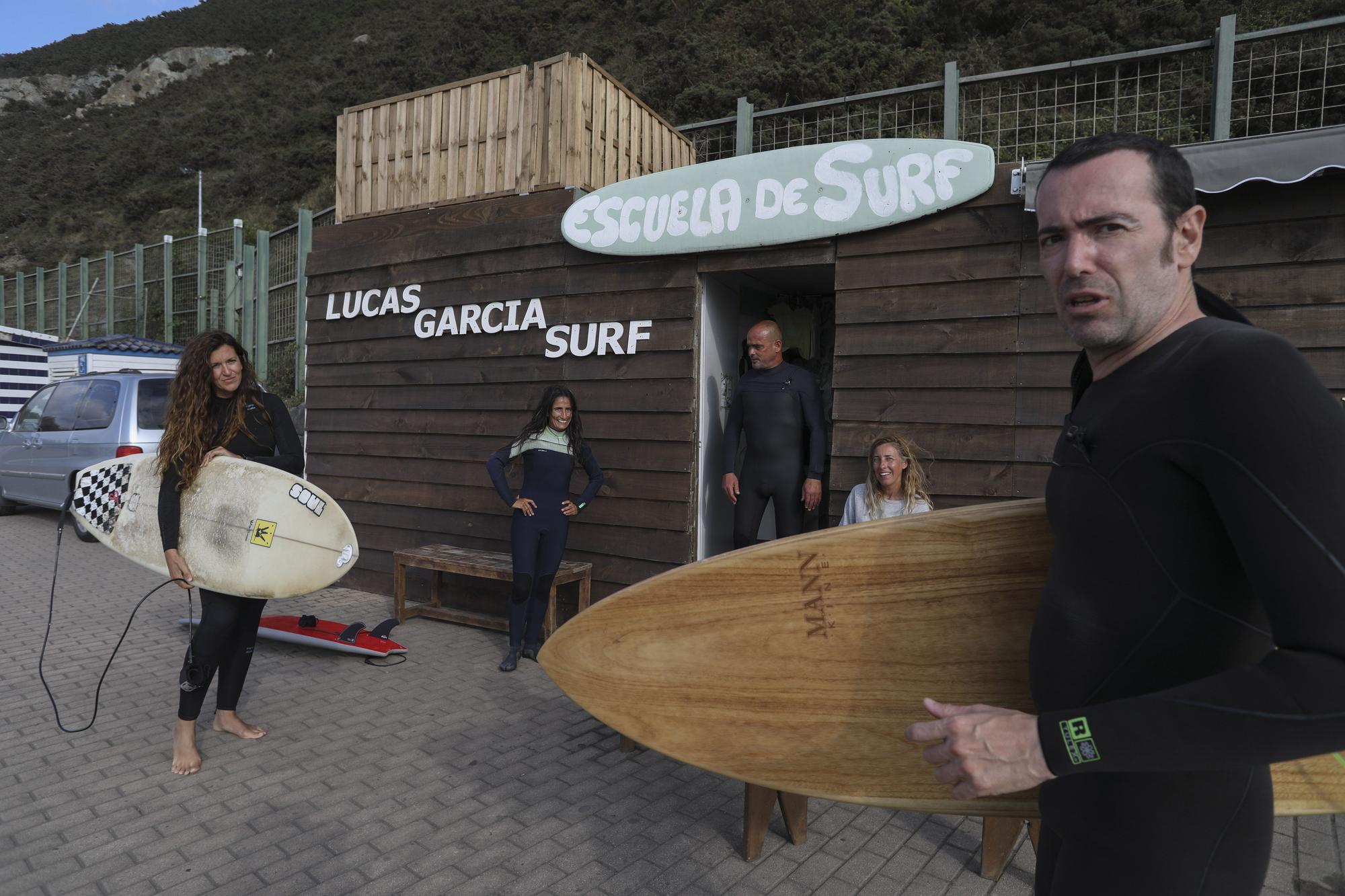 Surf para todas las edades en Los Quebrantos