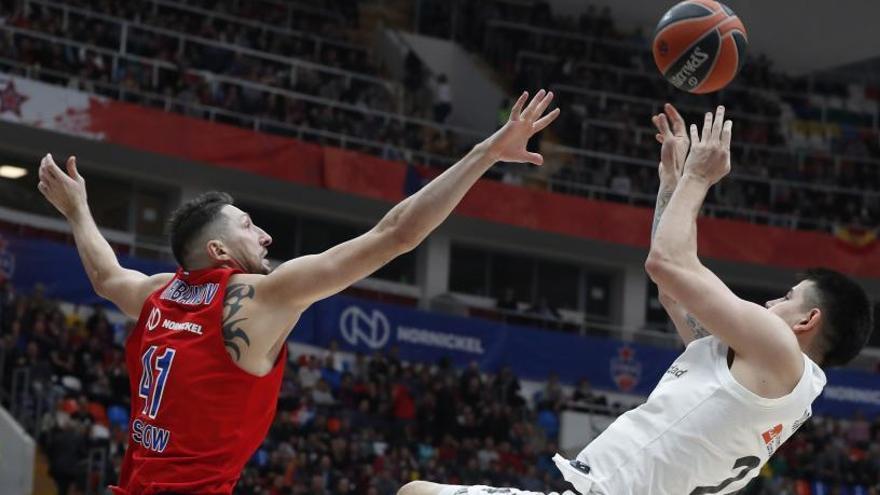 El Madrid no puede con la maldición y cae ante el CSKA de Moscú