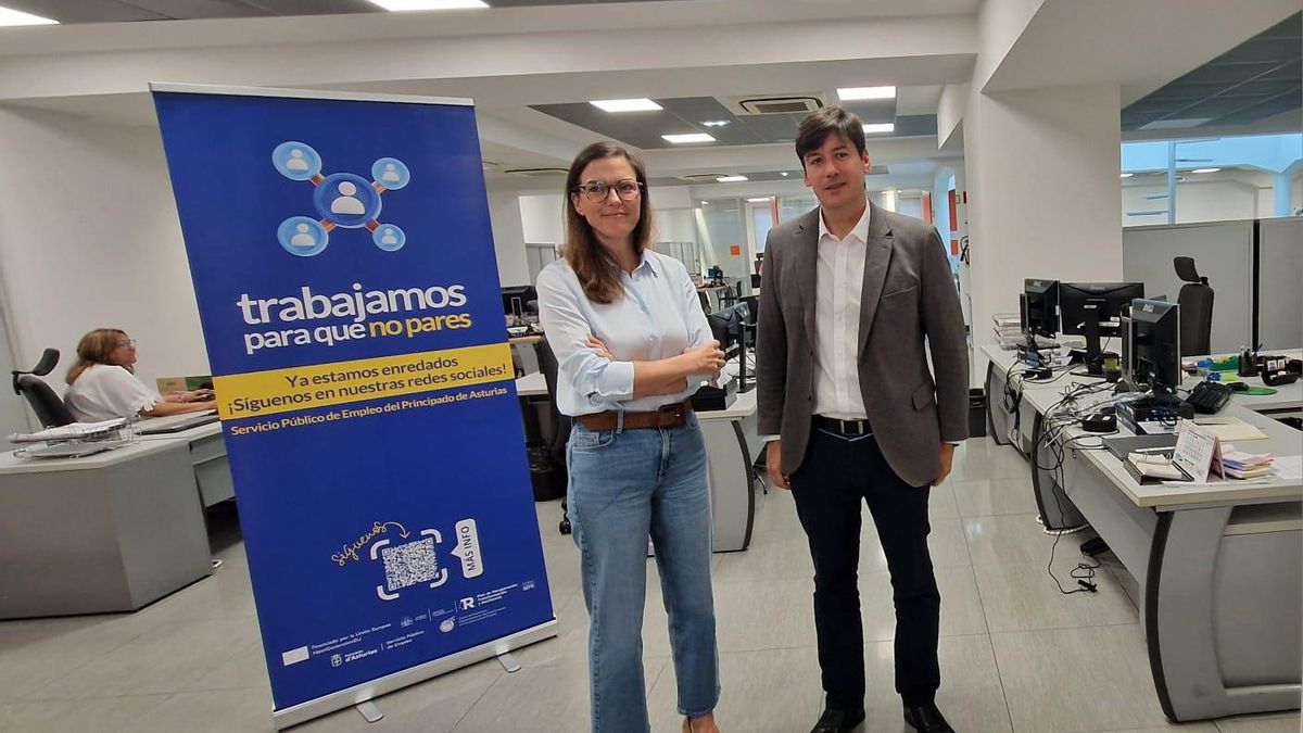 Borja Sánches y Begoña López, en la sede del Sepepa en Oviedo esta mañana