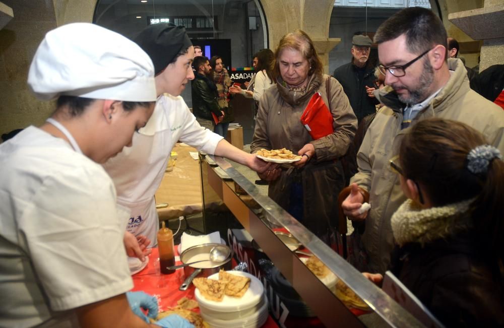 Entroido en Pontevedra 2016 | Más de 2.500 filloas para los más golosos