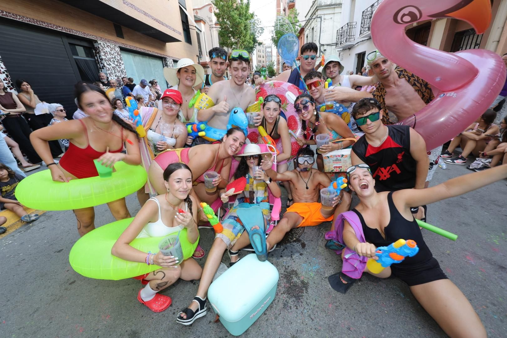 Galería | El Grau disfruta de su desfile de peñas