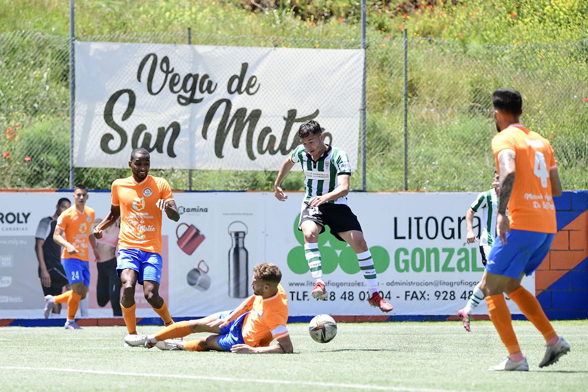 Las imágenes del partido entre el Panadería Pulido y el Córdoba CF