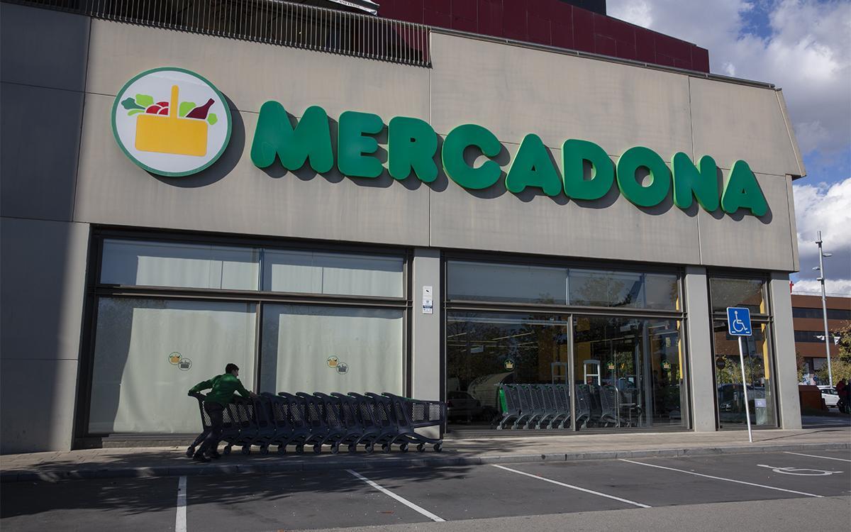 Mercadona tiene un spray milagroso que limpia la campana de la