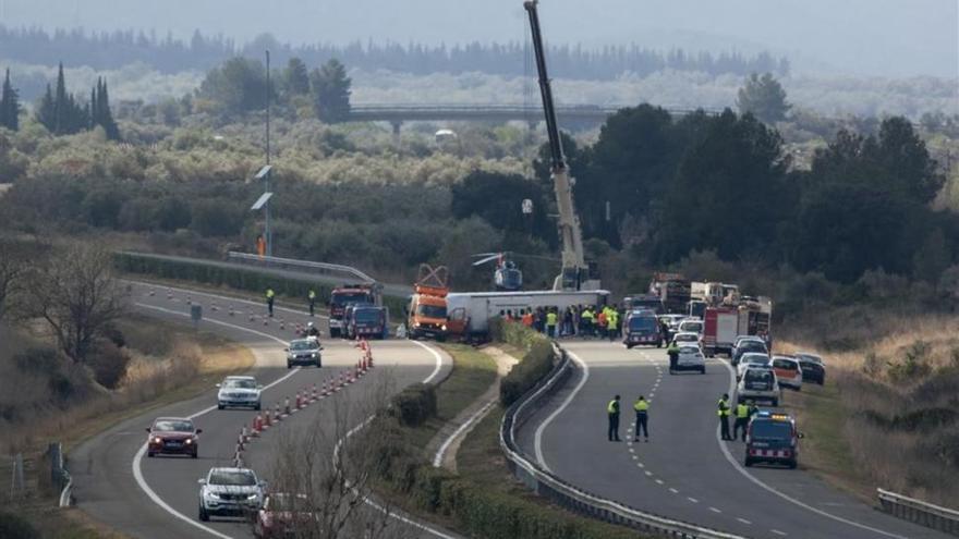 El conductor del autocar del accidente de Tarragona, ingresado en la uci