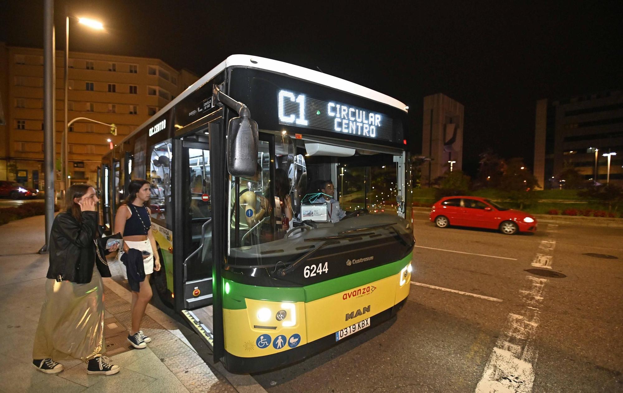 Vitrasa amplía los horarios nocturnos con la llegada del verano