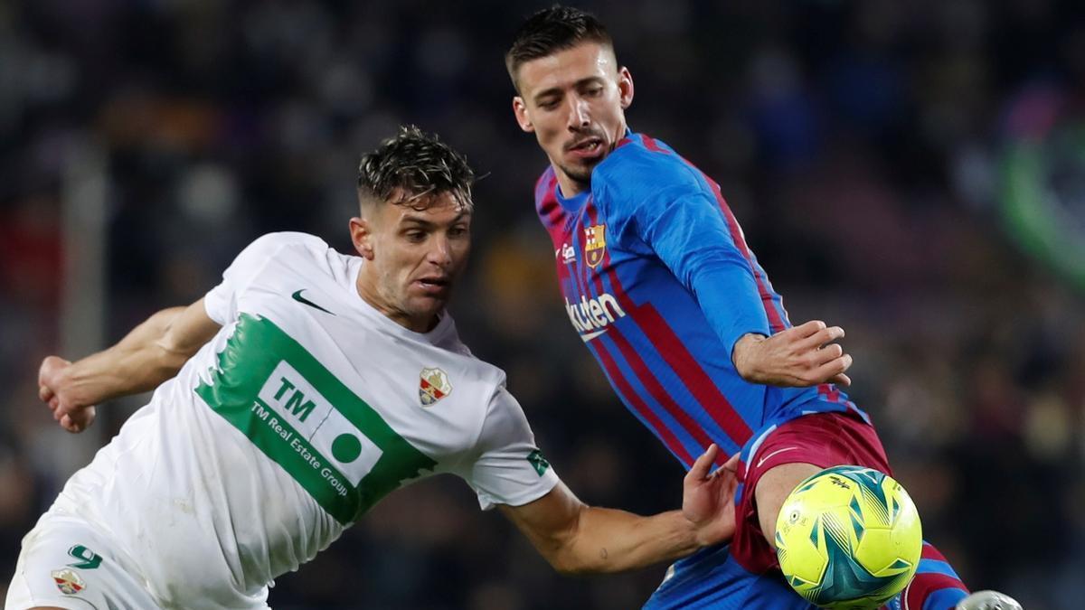 Lenglet, durante un encuentro con el Barça ante el Elche.