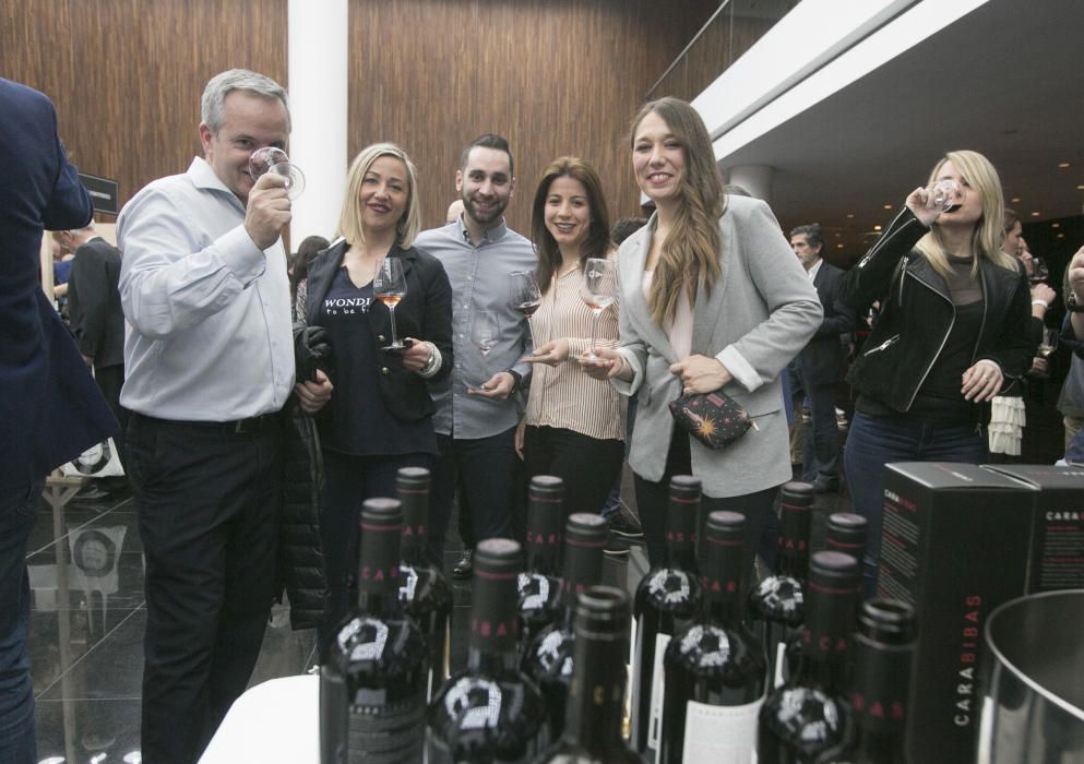 La DOP Vinos Alicante entrega al Museo del Prado el Premio Fondillón