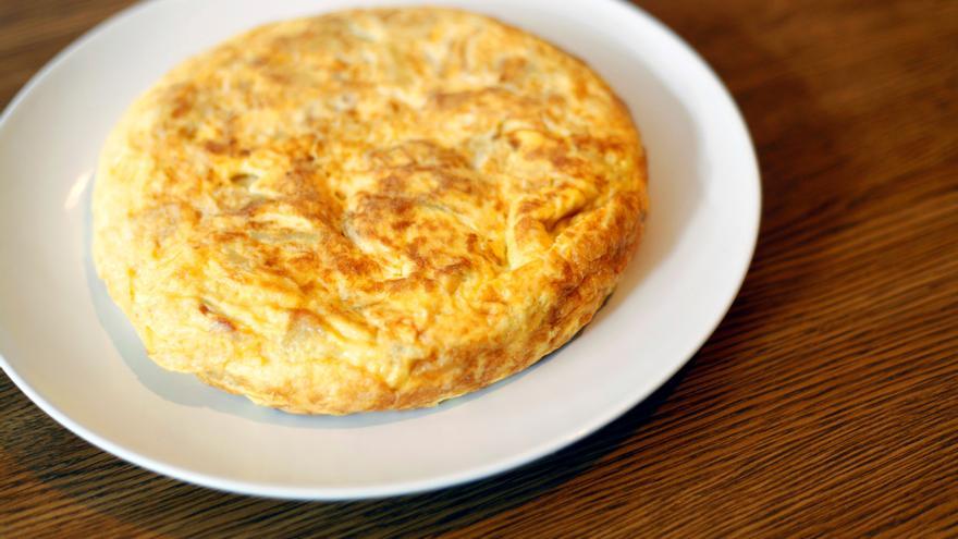 Imposible de creer: las redes estallan ante la factura de un pincho de tortilla