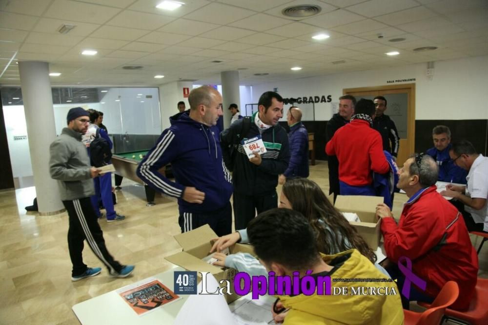 Recogida de dorsales, ambiente y salida de la XXXI Media Maratón Ciudad de Lorca