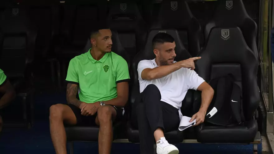 Álvaro Rodríguez entrena en el Rico Pérez
