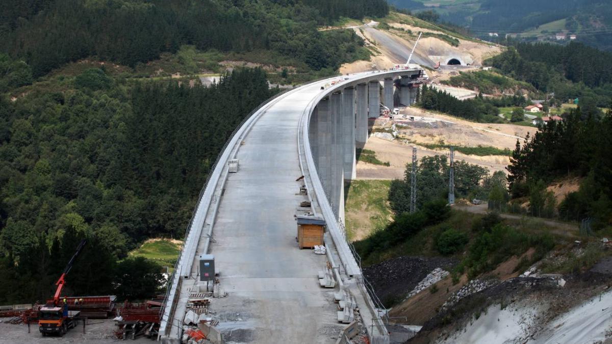 País Vasco: una 'encomienda' ferroviaria mayúscula.