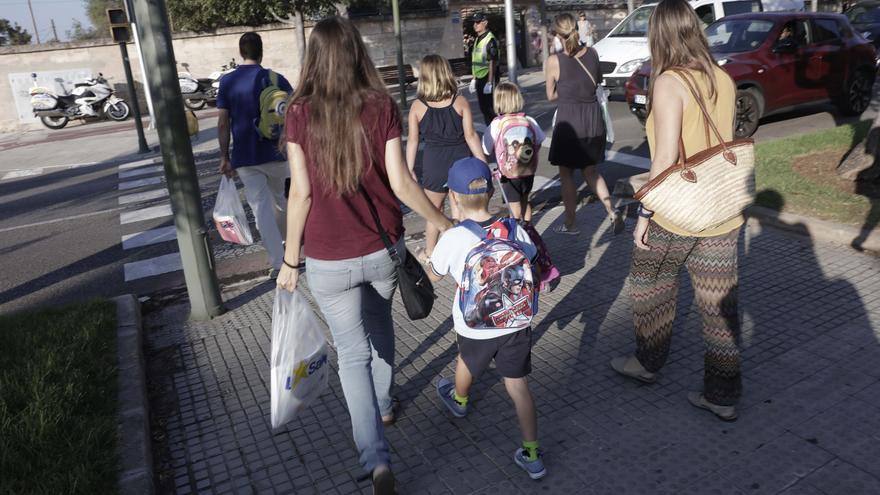 La dirección del colegio La Salle de Palma abre una investigación interna sobre el incidente con la bandera de España retirada y la expulsión de 30 alumnos