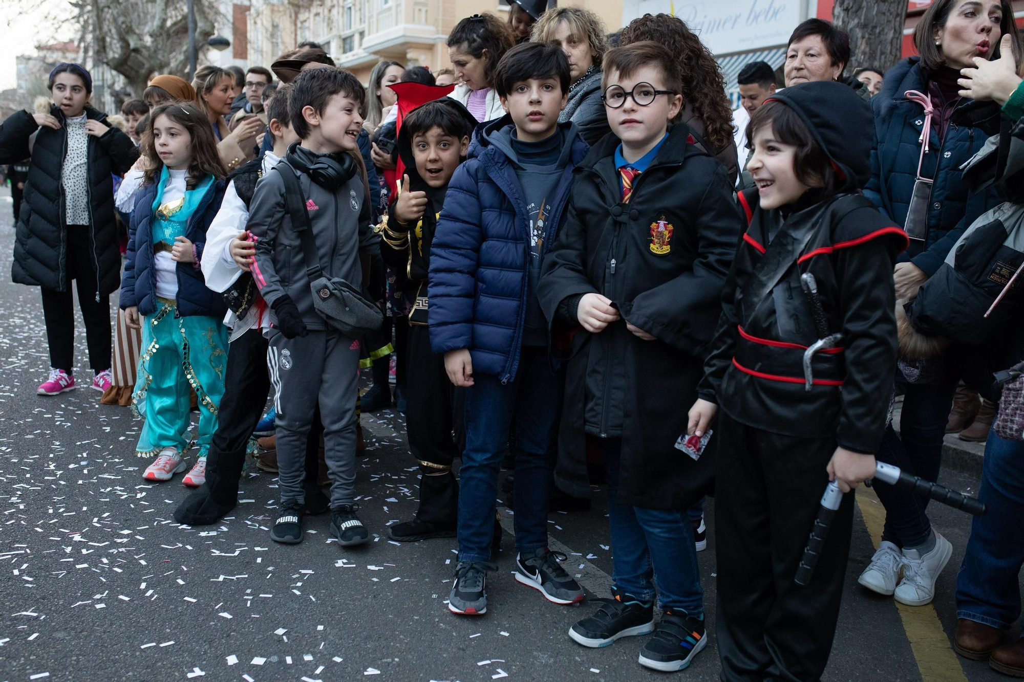 GALERÍA | Zamora se llena de color en el desfile de Carnaval