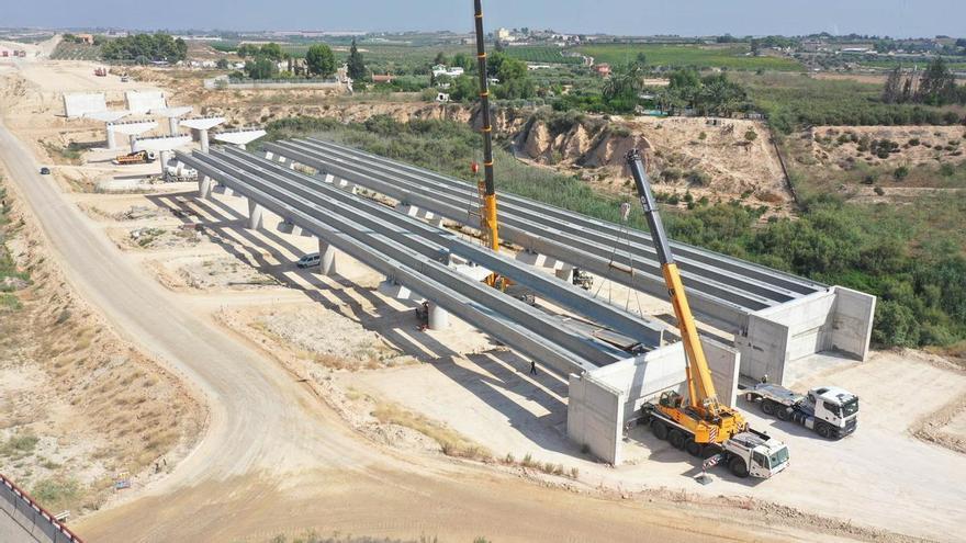 La obra pública sigue en picado hasta caer un 60% en la Región de Murcia pese al tirón de la licitación autonómica