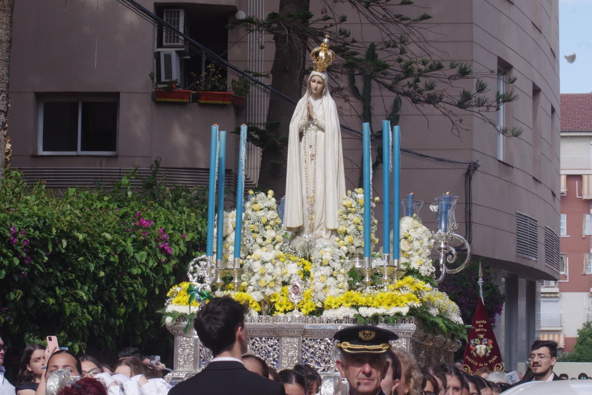 Procesión de la Virgen de Fátima por el barrio de la Trinidad, el domingo 11 de mayo de 2025