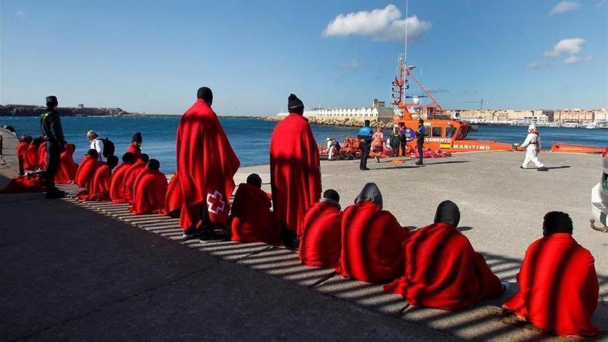 España negocia que Marruecos se encargue de los rescates de pateras
