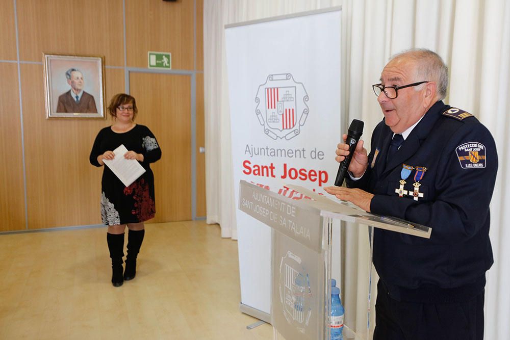 Sant Josep galardona a los voluntarios de Protección Civil