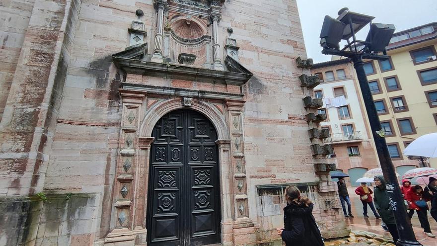 Abril viaja por el legado indiano, los museos y el casco histórico de Grado, que programa hasta 16 visitas guiadas para el mes