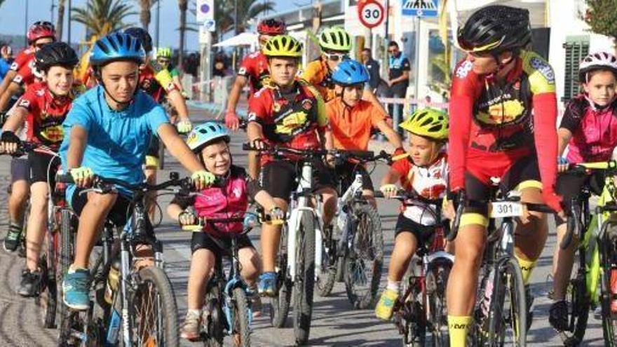 La familia ciclista crece en Ibiza