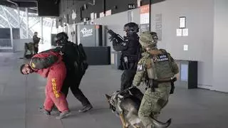 El olfato militar más agudo para resolver una crisis terrorista con rehenes en el Roig Arena
