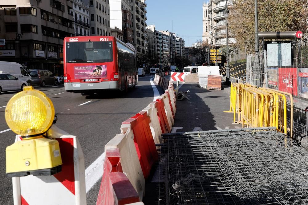 Construyen un gran intercambiador de buses en la calle Xàtiva de València