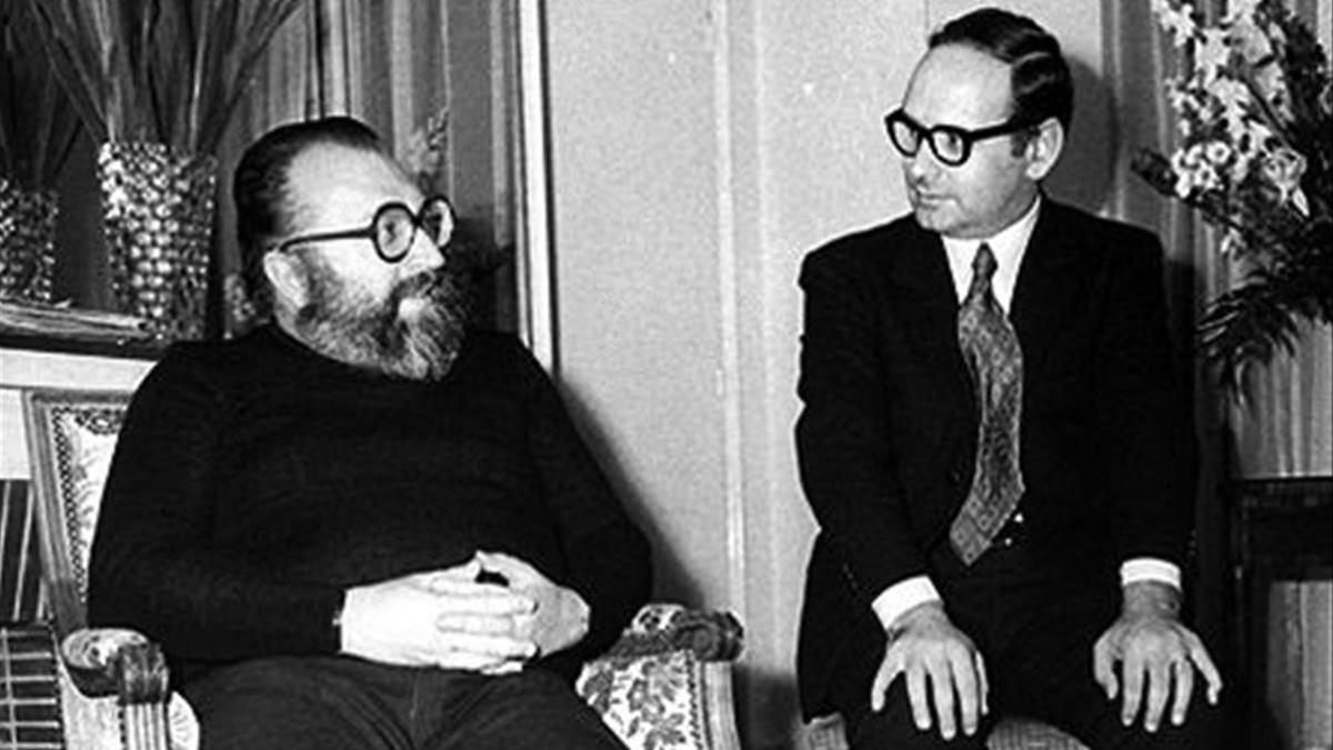 El director Sergio Leone, a la izquierda, junto al compositor Ennio Morricone.