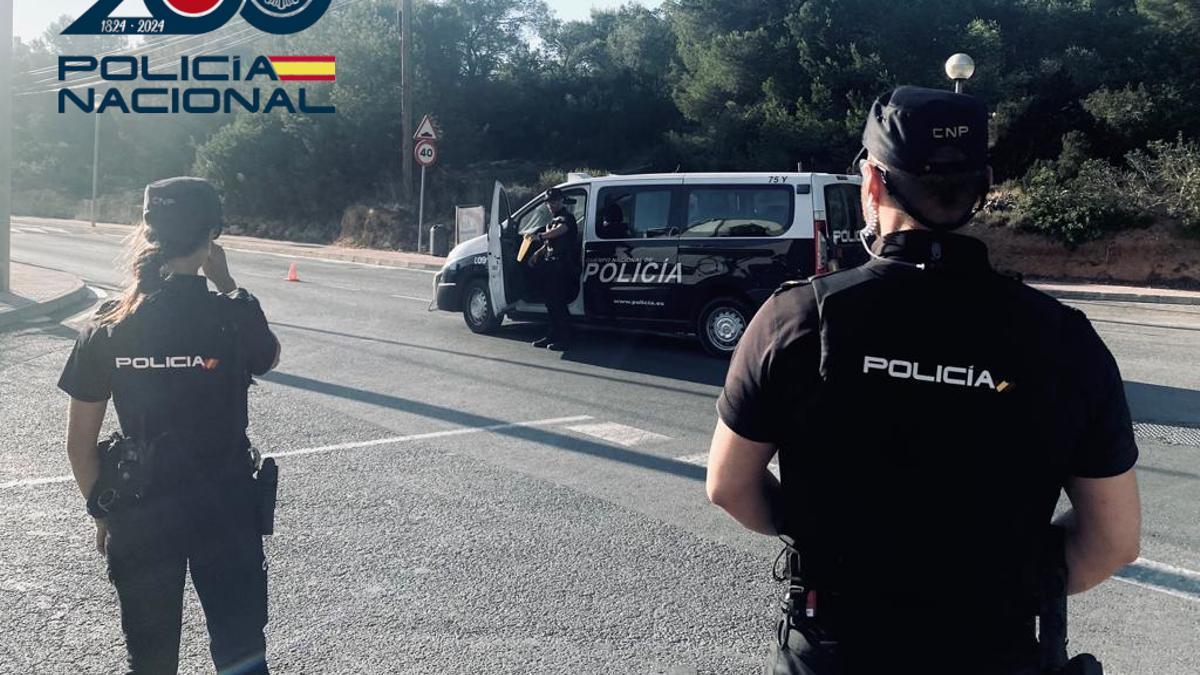 Agentes de la Policía Nacional.