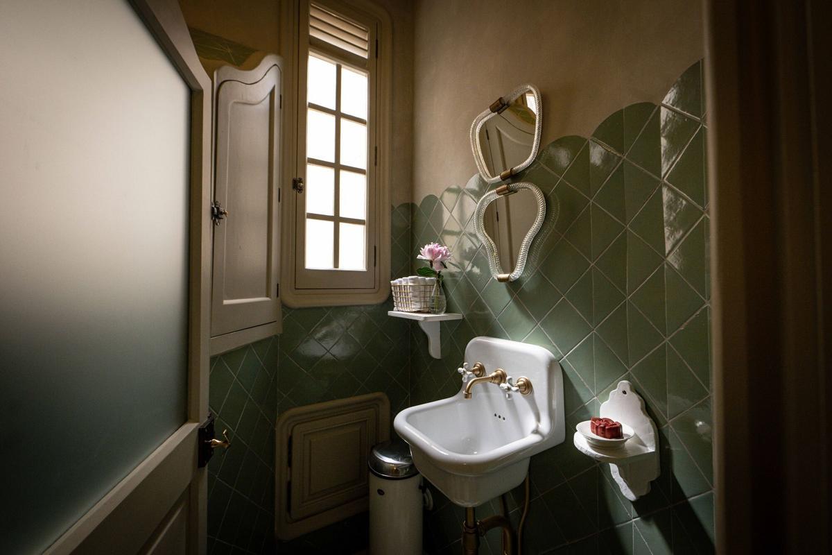 Detalle de baños en el tercer piso de la Casa Batlló.