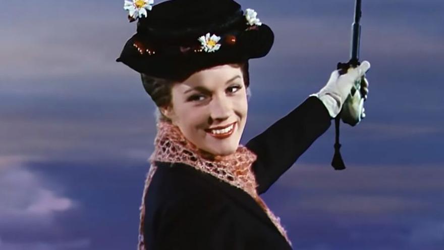 Julie Andrews como Mary Poppins en 1964.   | // FDV