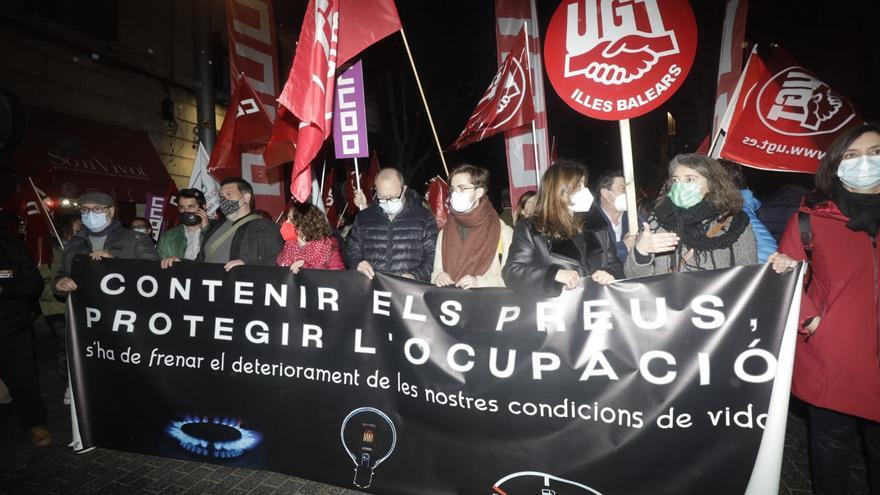 Los sindicatos se manifiestan en Palma: «Contener los precios, proteger la ocupación»
