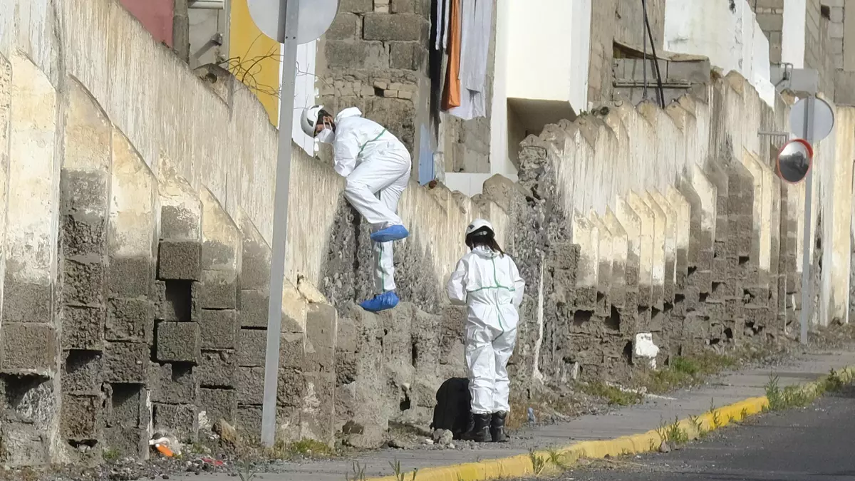 La menor de 17 años quemada por su novio en Las Palmas de Gran Canaria: "Fue él. Me lanzó un papel prendido"