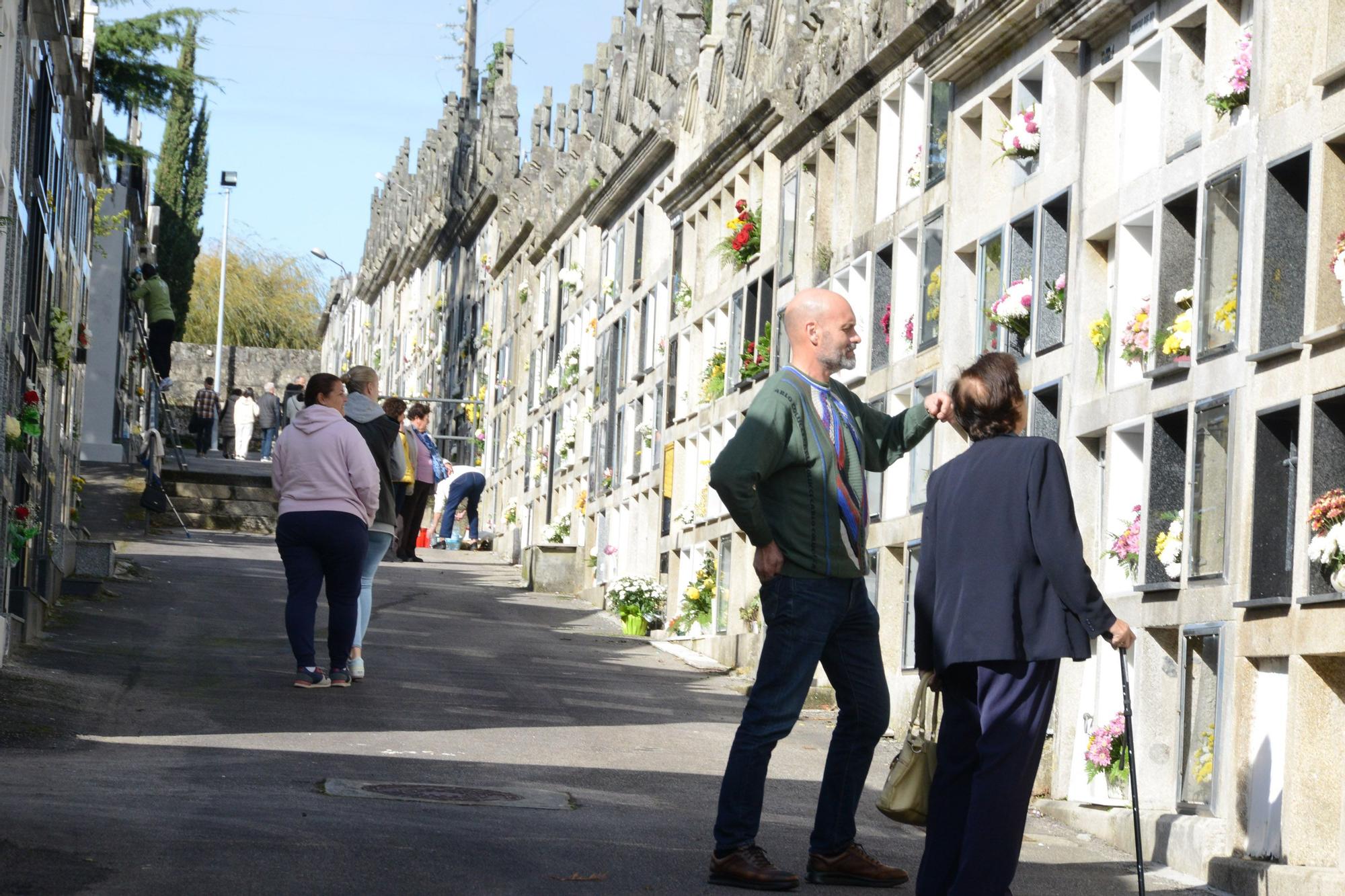 Día de Todos los Santos en O Morrazo. Cementerio de Bueu