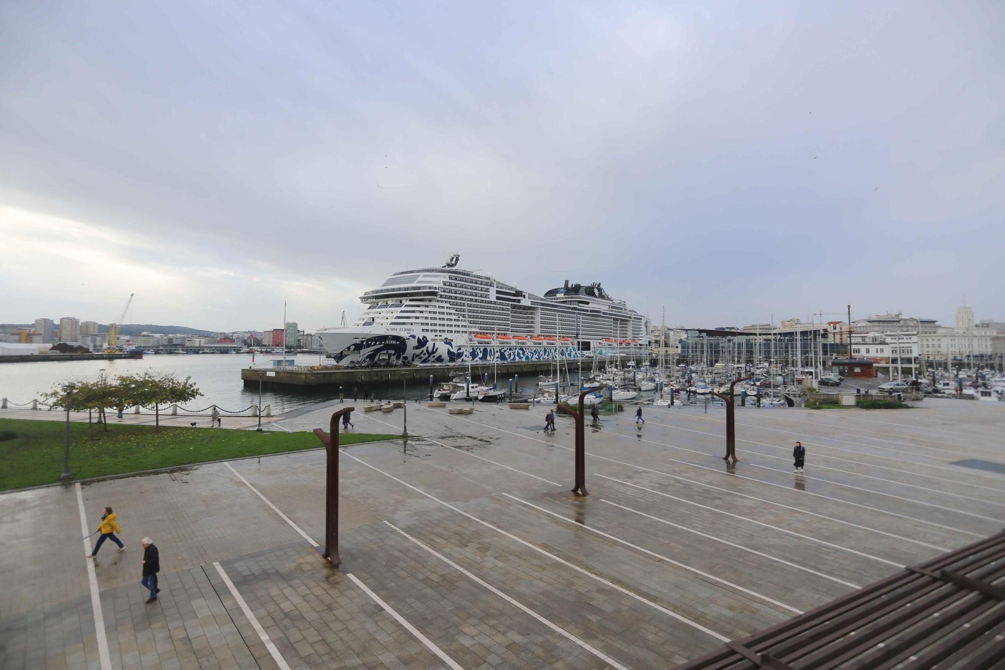 Atraca en A Coruña el crucero 'MSC Euribia', el primero propulsado por Gas Natural Licuado