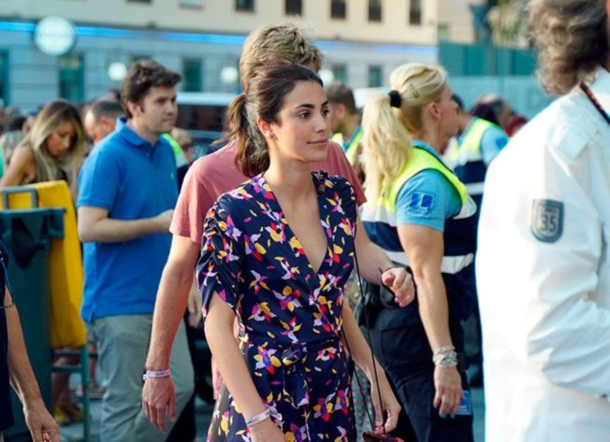 Sassa de Osma con vestido de flores en el concierto de Elton John en Madrid