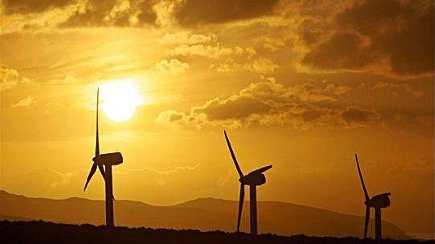 Curbelo pide intensificar las renovables para combatir la crisis energética