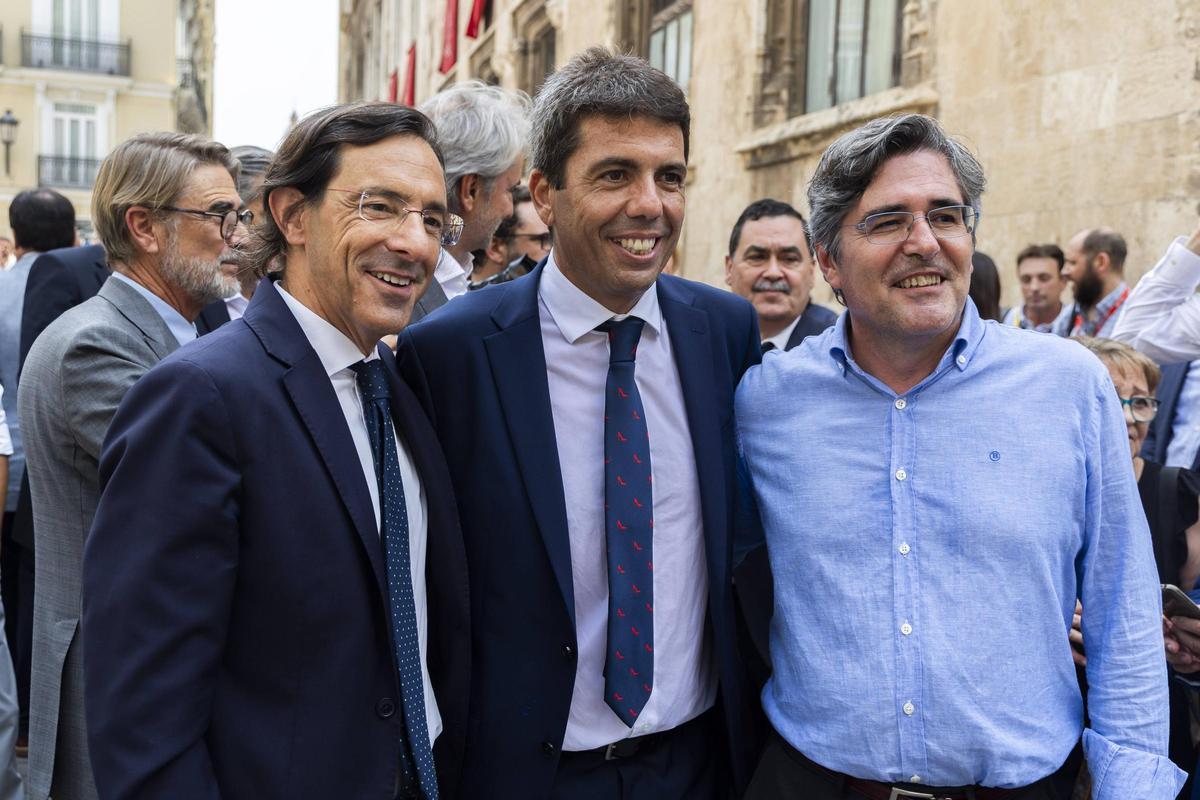 Luis Rodríguez junto al presidente de la Generalitat, Carlos Mazón.