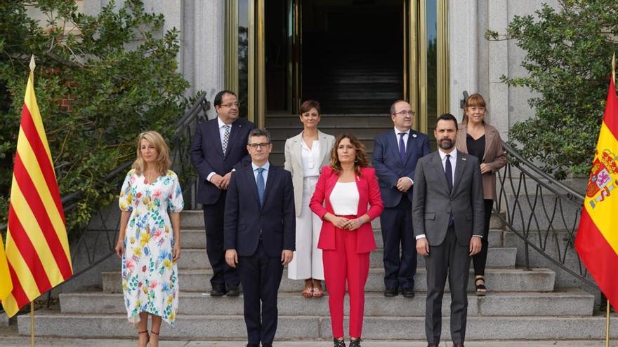 Ambiente cordial en la Mesa de Diálogo reunida en Moncloa.