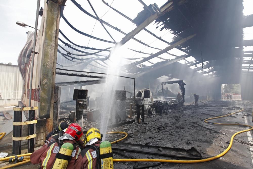 Incendi d'una nau a Porqueres