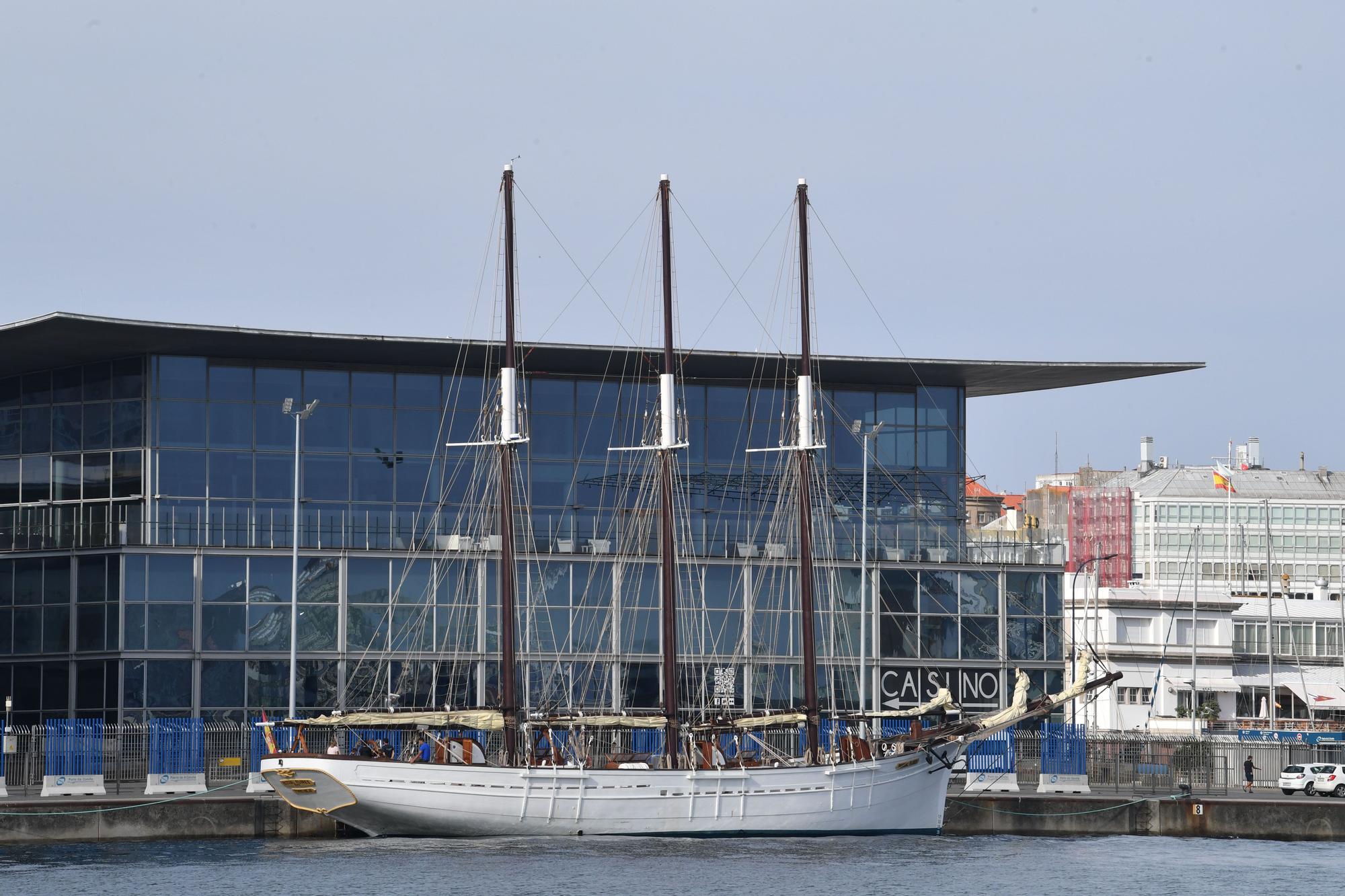 El 'Shabab Omán II', participante en la regata de Grandes Veleros, recala esta semana en el Puerto de A Coruña