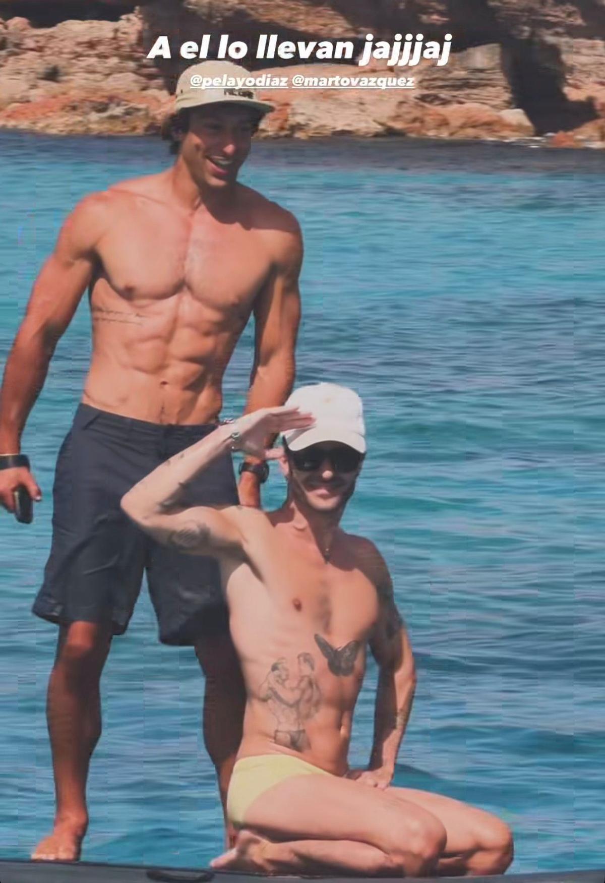 Pelayo y su amigo Marto en el eFoil.