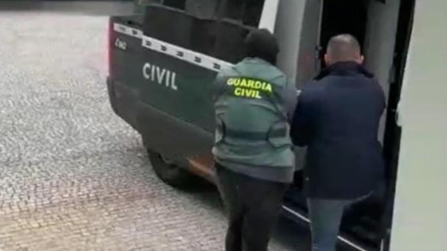 Tenso choque de Policía y Guardia Civil en el operativo contra los ladrones albaneses en Vigo