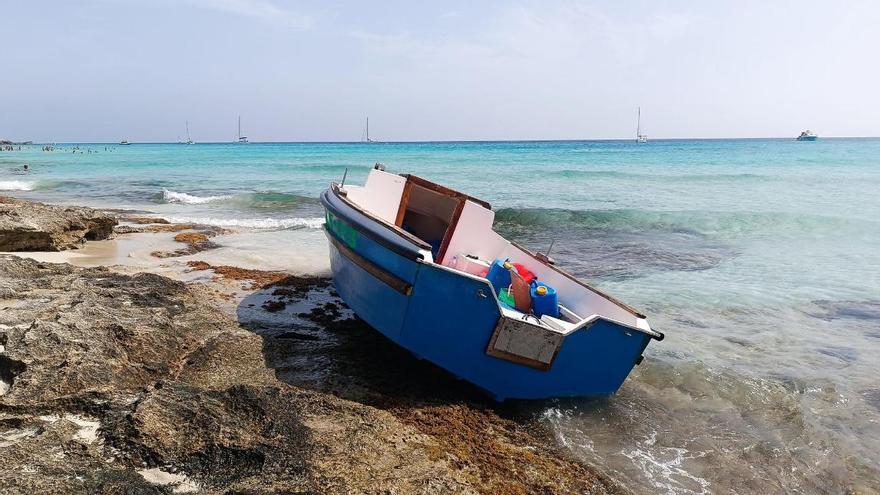 Una de las últimas pateras llegada a las costas de Formentera.