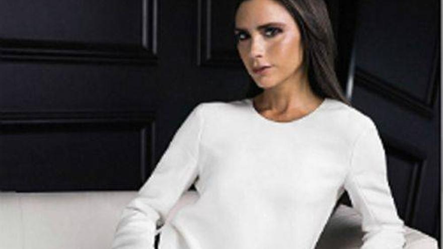 Victoria Beckham vende 600 piezas de su armario por una buena causa