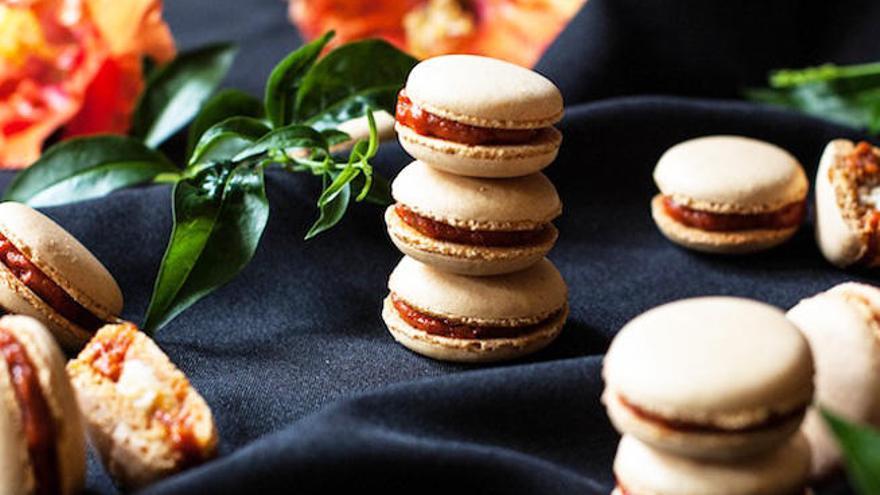 Macarons de sobrasada y queso de cabra.