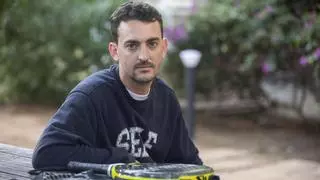 Carlos Radó, el campeón de pádel mallorquín que juega con un pie amputado por un accidente
